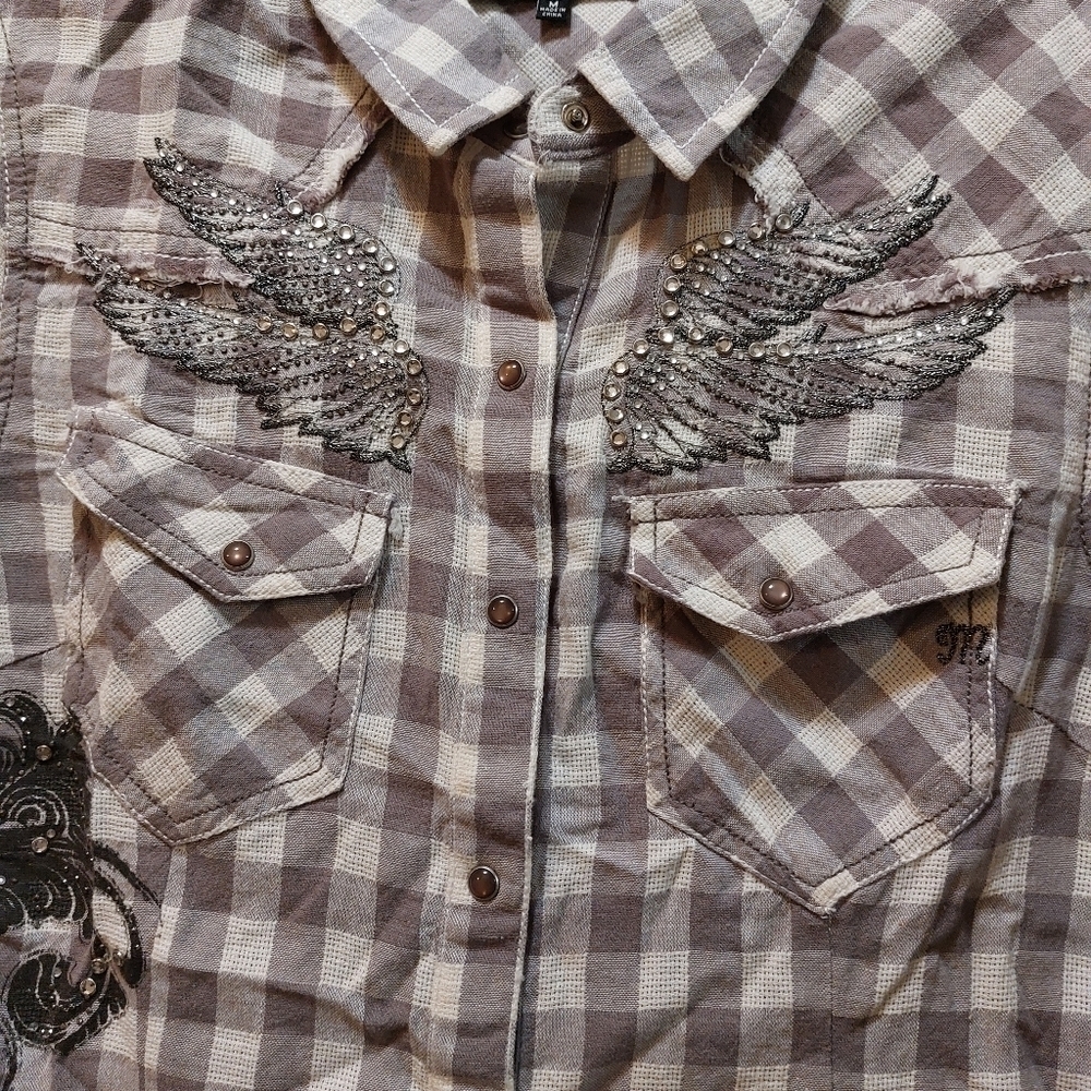 Miss Me Ladies Short Sleeve Western Snap Front Top- size M - Picture 4 of 4